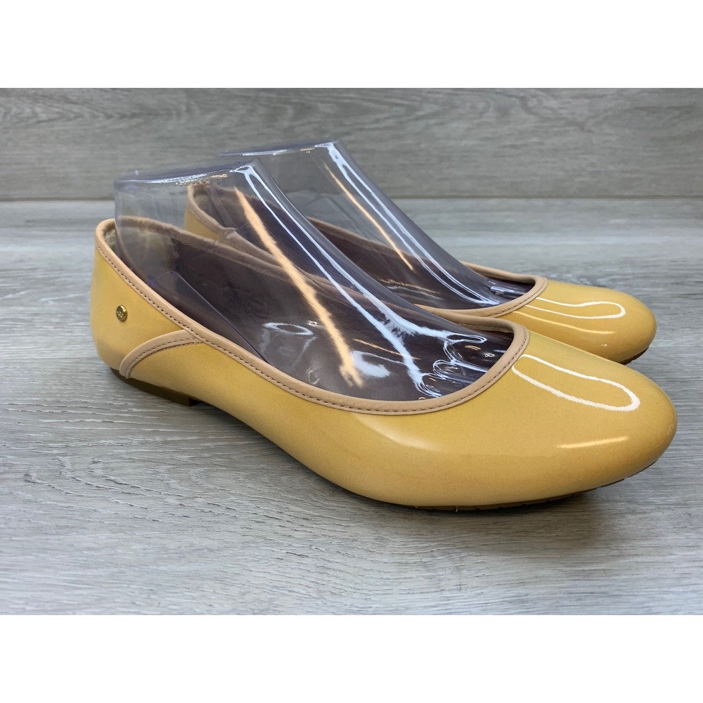 UGG Lucianna Yellow Patent Leather Ballet Flats Sheepskin Heel Women's 9